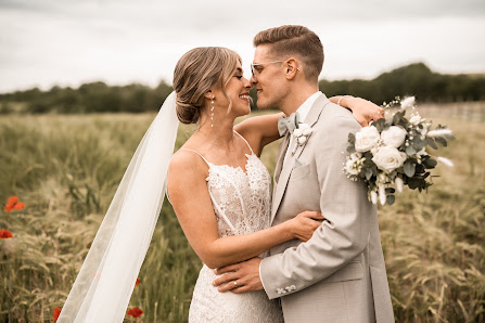 Leslie Lorenz - Lightsome Photography