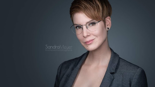 Sandra Meyer - Die Headshotfotografin