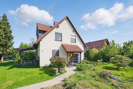 VKNI Real Estate