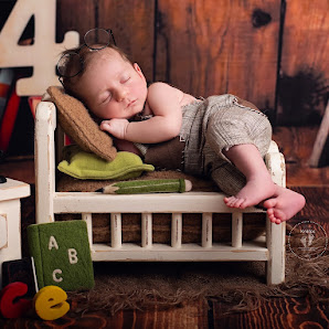 Studio Kni(r)ps - Neugeborenen-, Schwangerschafts- und Familienfotografie in Pforzheim