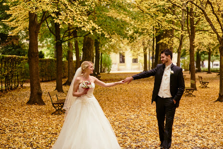 Mann mit Fliege - Wedding and Couple Photography