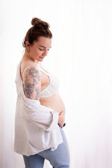 Kata | Fotografin für Babybauch, Neugeborenen & Familie in Ulm
