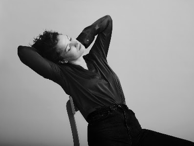 Olga Blackbird PORTRAITFOTOGRAF