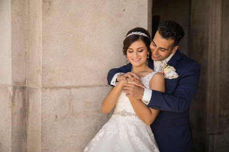 Anika Enge - Wedding & Portrait Photography