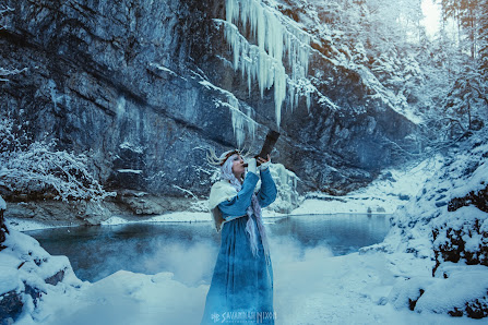 Savannah Nixon Photography - Wikinger Fotoshootings