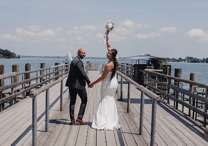 Anika Lowry Photography