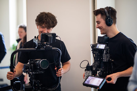 Jonathan Müller | Fotograf + Videograf | Jonar.