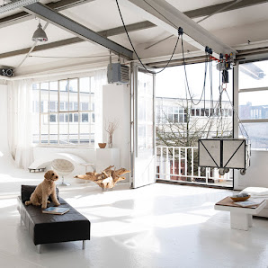 2nd Floor Studio