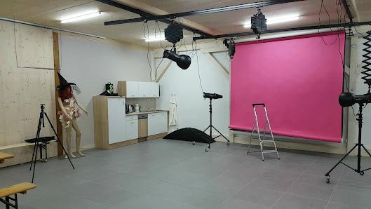 Studio4U