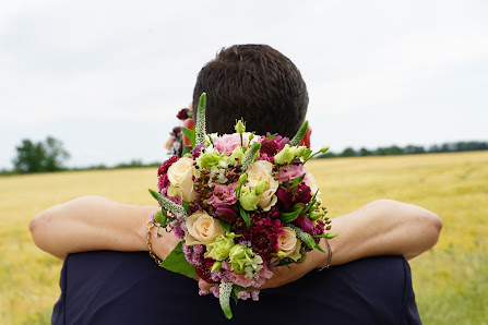 Hochzeitsfotograf Fabian Wüstenberg mit Hüpfburg, Drohne & Fotobox