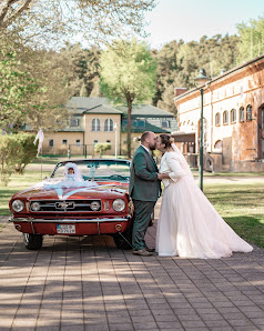 Leoma Photographics