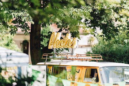Schneider's Photo Van
