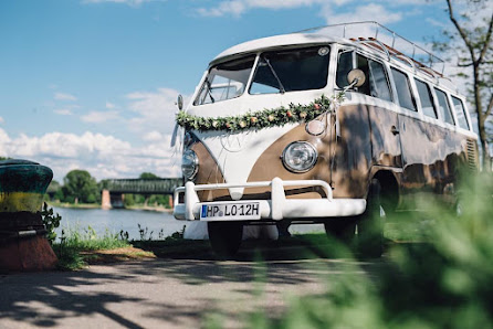 Schneider's Photo Van