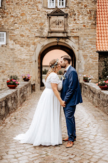 Keeping Moments Photography