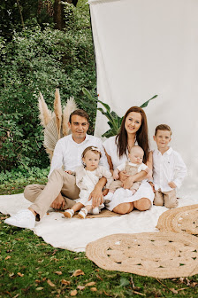 POLINOVA I Photography Production
