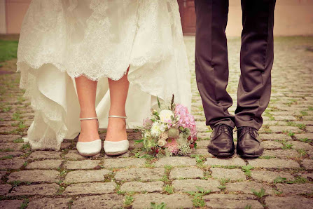 Julia Paul Weddings