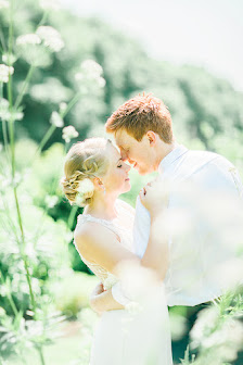 [r] wenk fotograf Passbilder • Bewerbungsbilder • Hochzeit • Studiofotografie