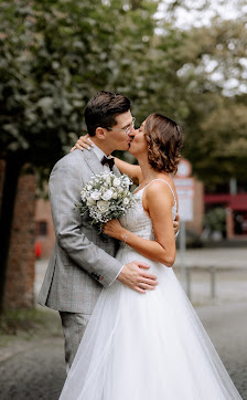 Salva Weddings