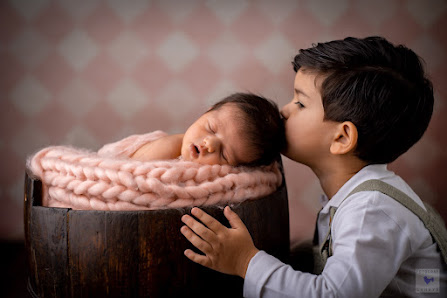 Newborn und Babyfotograf Lynnyk in Frankfurt und Königstein