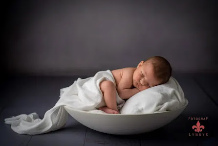 Newborn und Babyfotograf Lynnyk in Frankfurt und Königstein