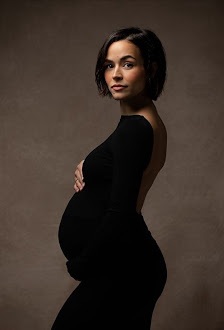 Aleksandra Ola Karlowski - Babybauchfotografie und Babyfotografie