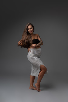 Magdalena Puk | Fotograf Düsseldorf | Porträt | Personal branding | Business | Beauty | Frauen | Babybauch