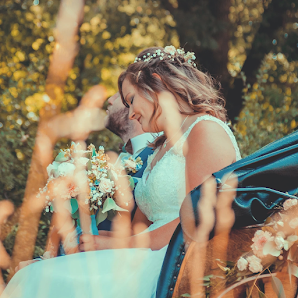 Christina Heartmill | Porträt, Fantasy & Hochzeit | Kreative Fotografie & Videografie