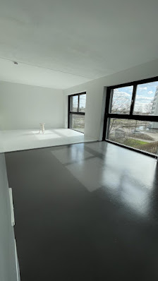 RENT HR STUDIOS