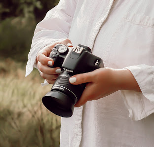 Moments by Heinze - Stephanie Heinze