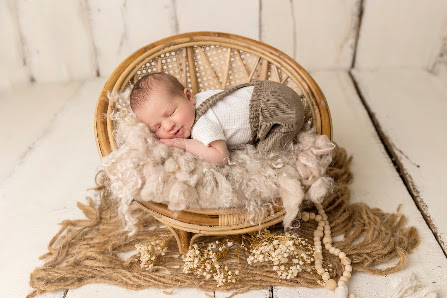 Slunaphotography - Neugeborenenfotografin Babyfotografin Saadet Keskin