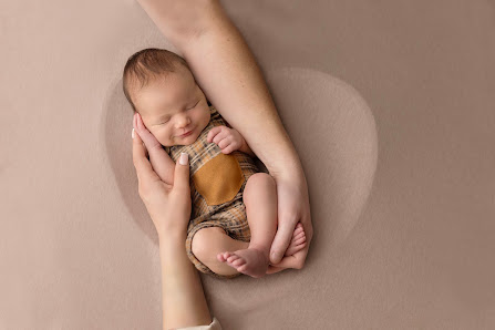 Slunaphotography - Neugeborenenfotografin Babyfotografin Saadet Keskin